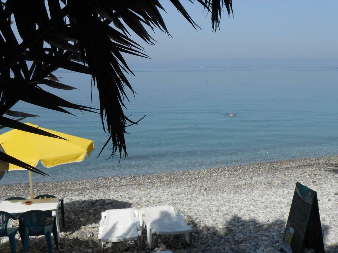 Horizon Aktaion Aparthotel Kalamata Exterior photo